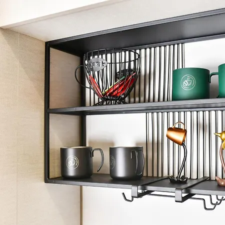 Apartment Comfy Dots 2