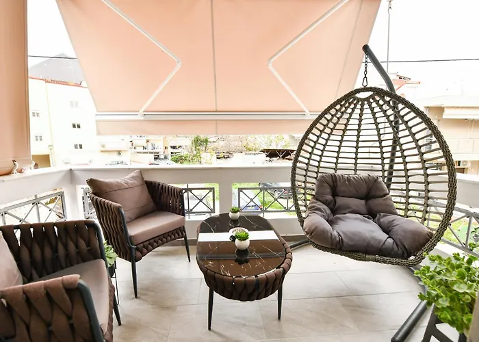 Apartment Comfy Dots 2 Larissa